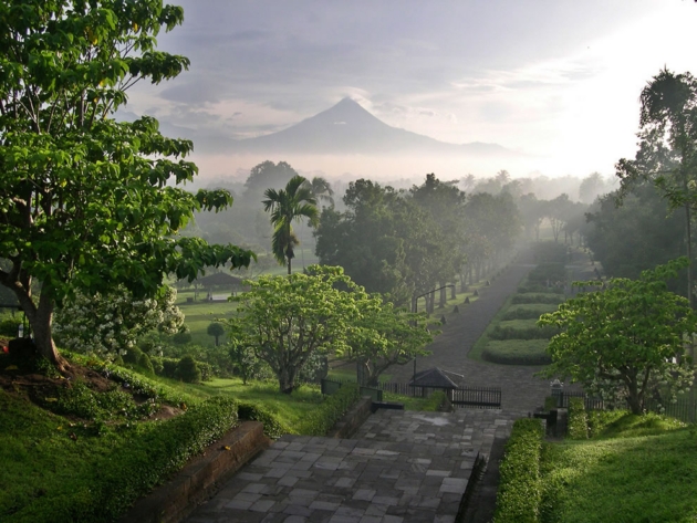 The gioi va nhung khoanh khac dieu ky